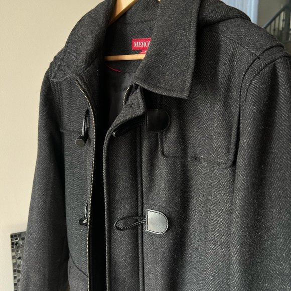 Merona Men's Medium Grey Coat: A Timeless Essential! - Picture 5 of 8